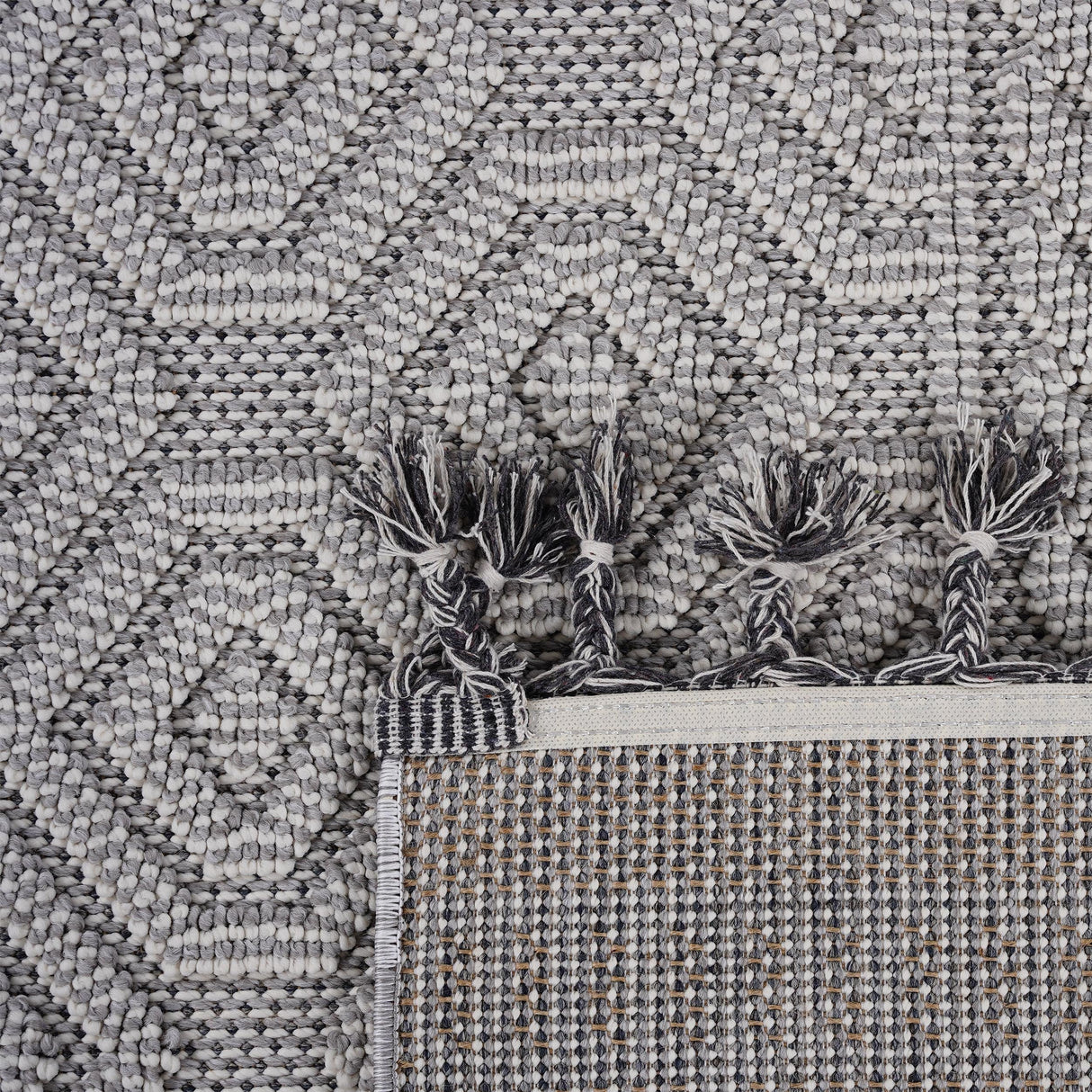 NAAR Guros Collection Geometric Indoor/Outdoor Area Rug