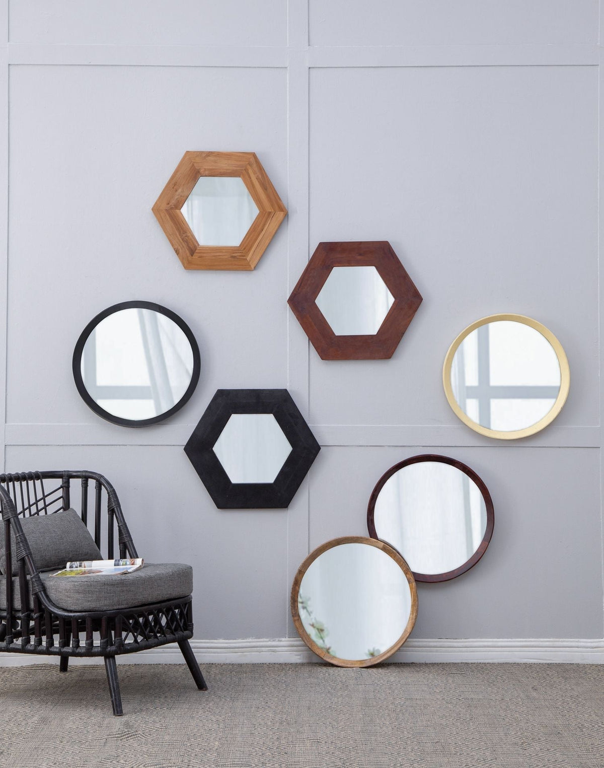 Transitional Decor Style Wall Mirror Decor With Frame For Bathroom