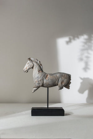 14x4.5x17' Antique Horse Statue On Stand