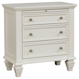 Cortina - 4 Piece Queen Bedroom Set With Ornate Panels And Storage - Cream White