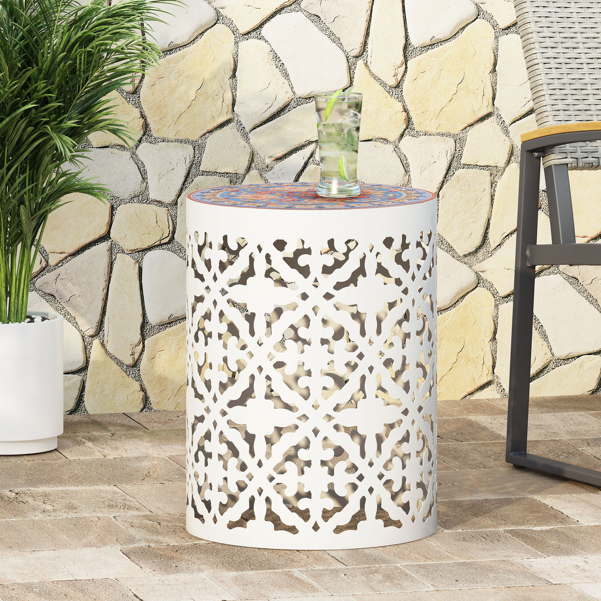 Castana outdoor side table