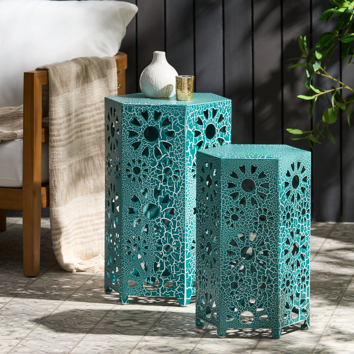 Eliana side table