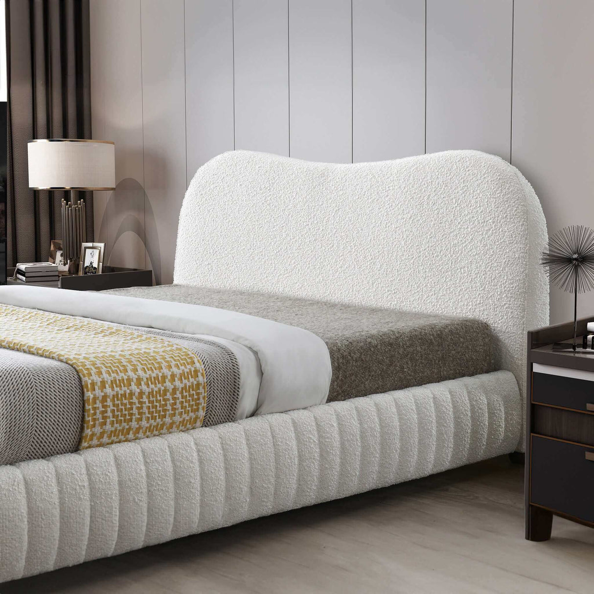 Norme - Queen Size Upholstered Low Profile Platform Bed - Cream