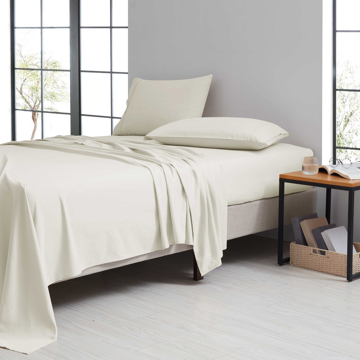 Bamboo 1800 Thread Count 4 Piece Luxury Solid Sheet Set. - Bed Bath Fashions