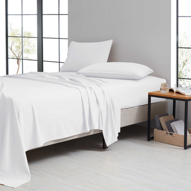 Bamboo 1800 Thread Count 4 Piece Luxury Solid Sheet Set. - Bed Bath Fashions