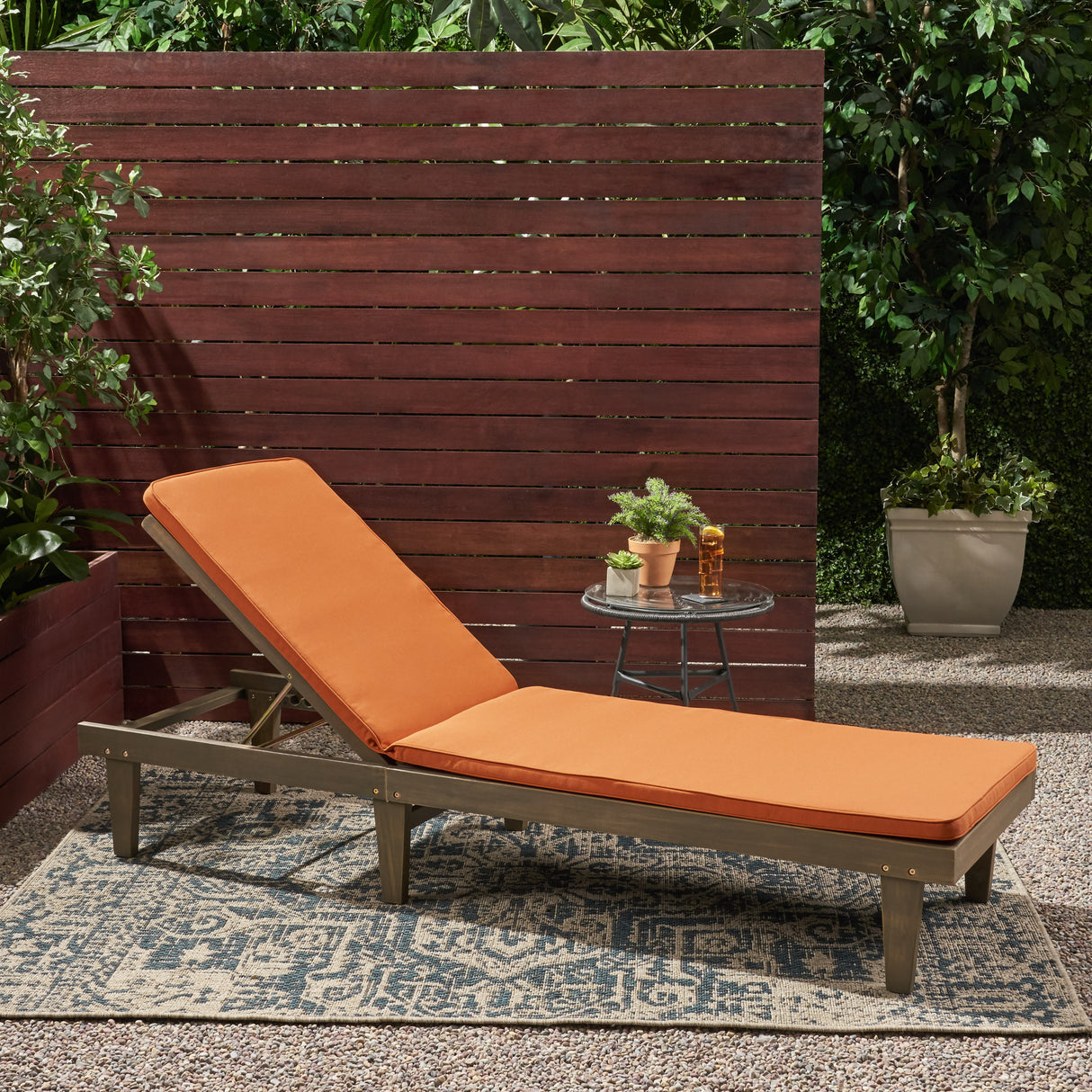 Nadine outdoor chaise lounge