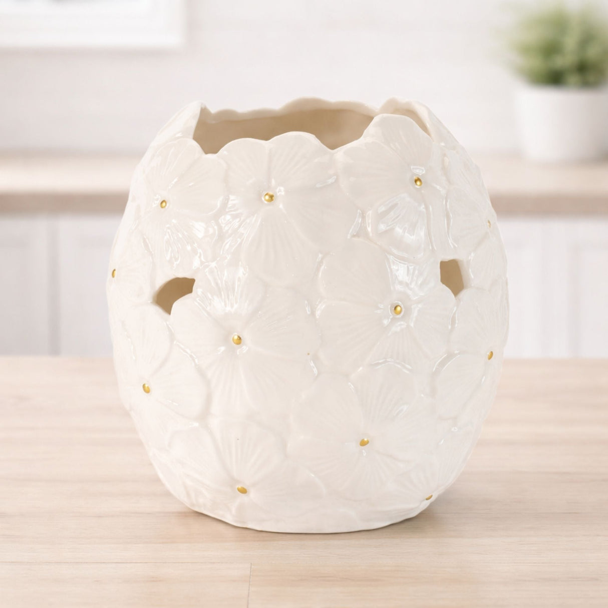 White Floral Embossed Ceramic Vase (Set of 2)