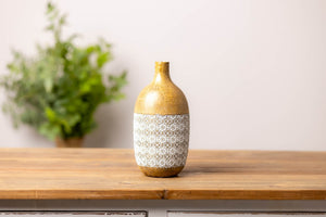 Embossed Pattern Decorative Vase