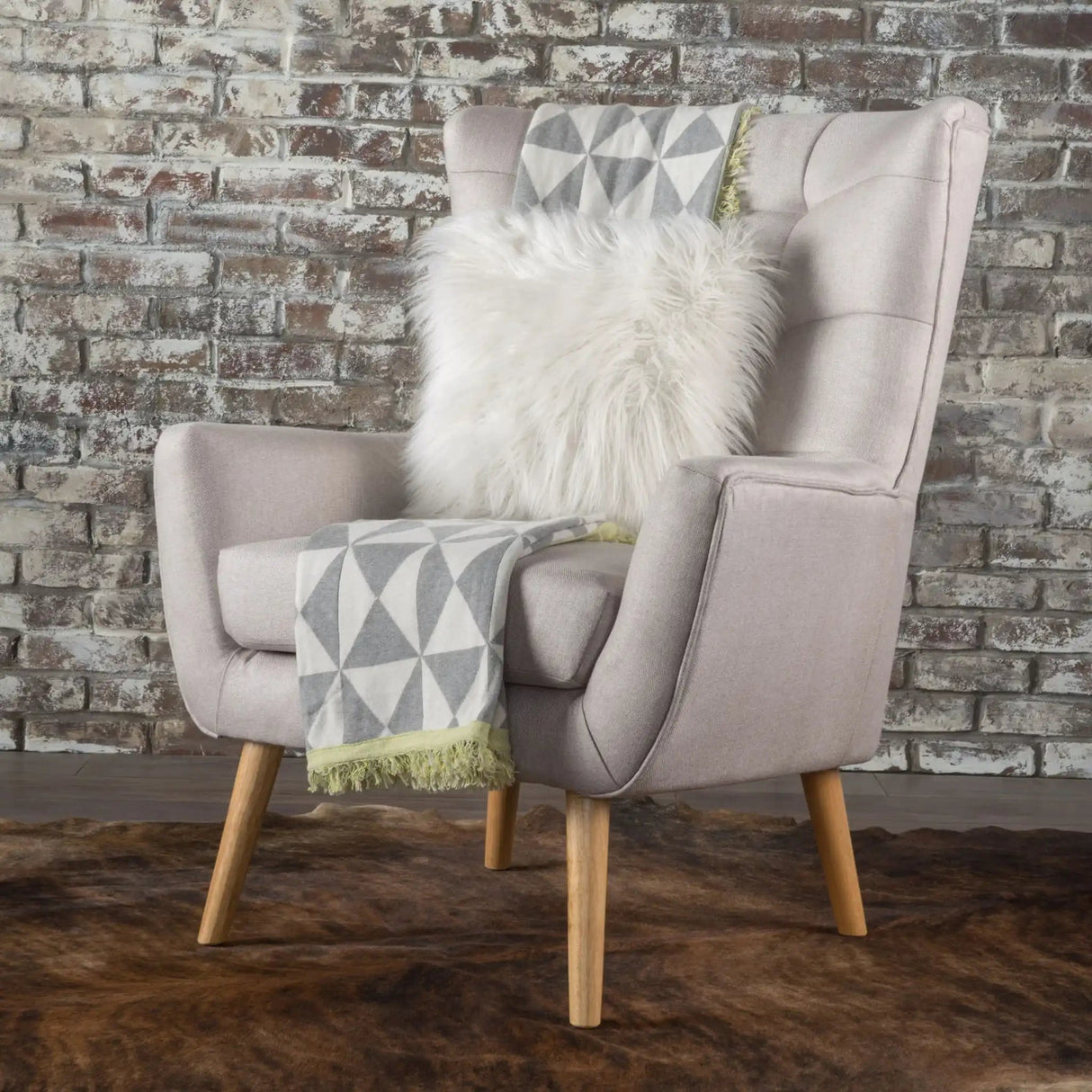 Club Chair With Rubberwood Legs