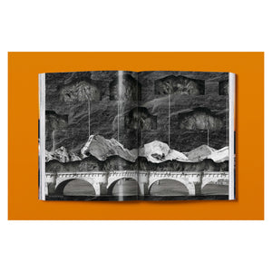 JR. La Caverne du Pont Neuf (French, English)