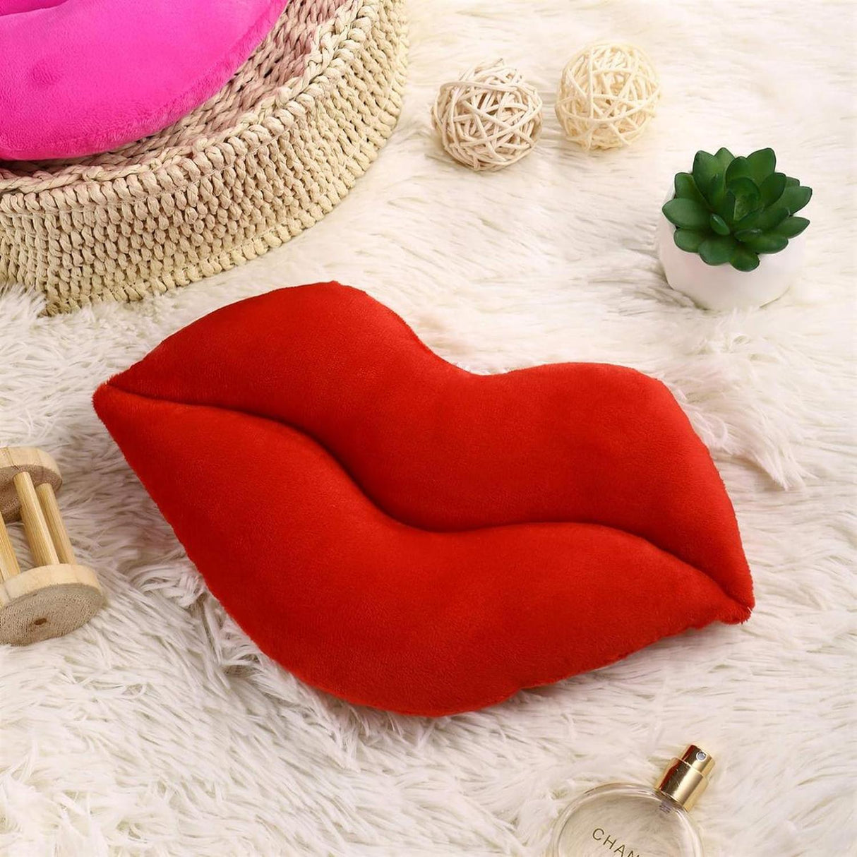 13" Plush Red Lips