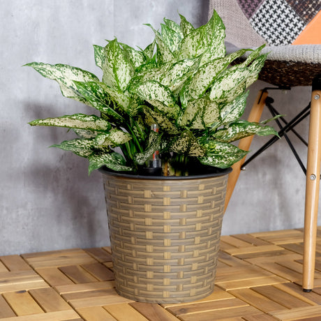 13.4-self-watering-wicker-decor-planter-for-indoor-and-outdoor-round-natural-Pots-&-Planters