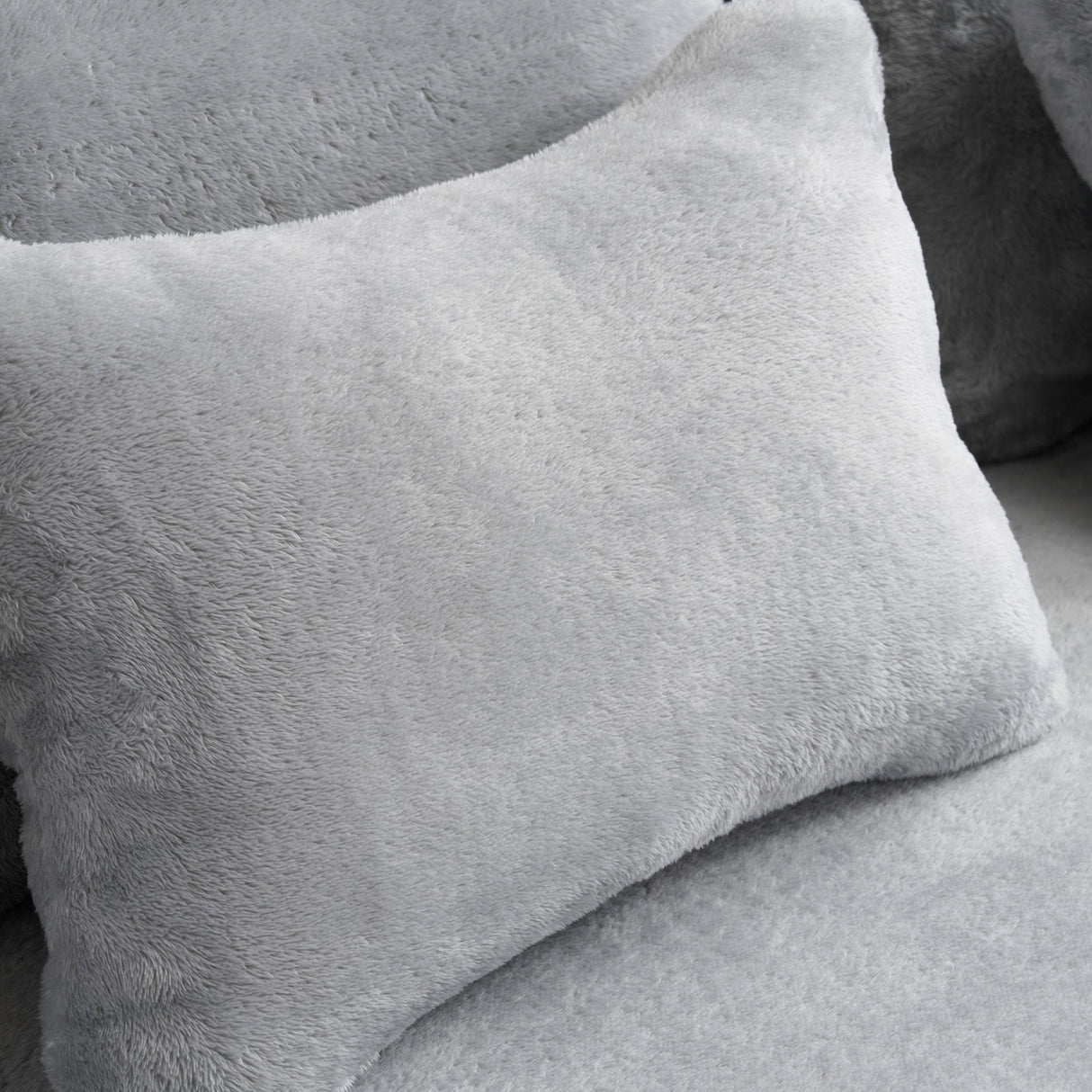 Queen Size Modern Light Grey Floor Sofa with 4 Pillows