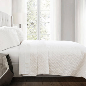 Ava Diamond Oversized Cotton Quilt Set