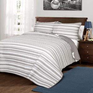 Star Reversible 3 Piece Quilt Set