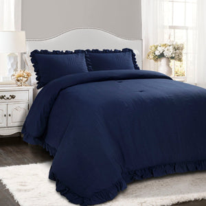 Reyna Comforter Set