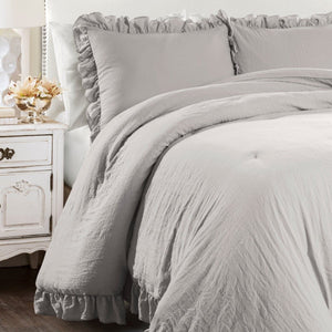 Reyna Comforter Set