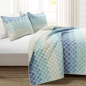 Medallion Ombre Reversible Quilt 3 Piece Set