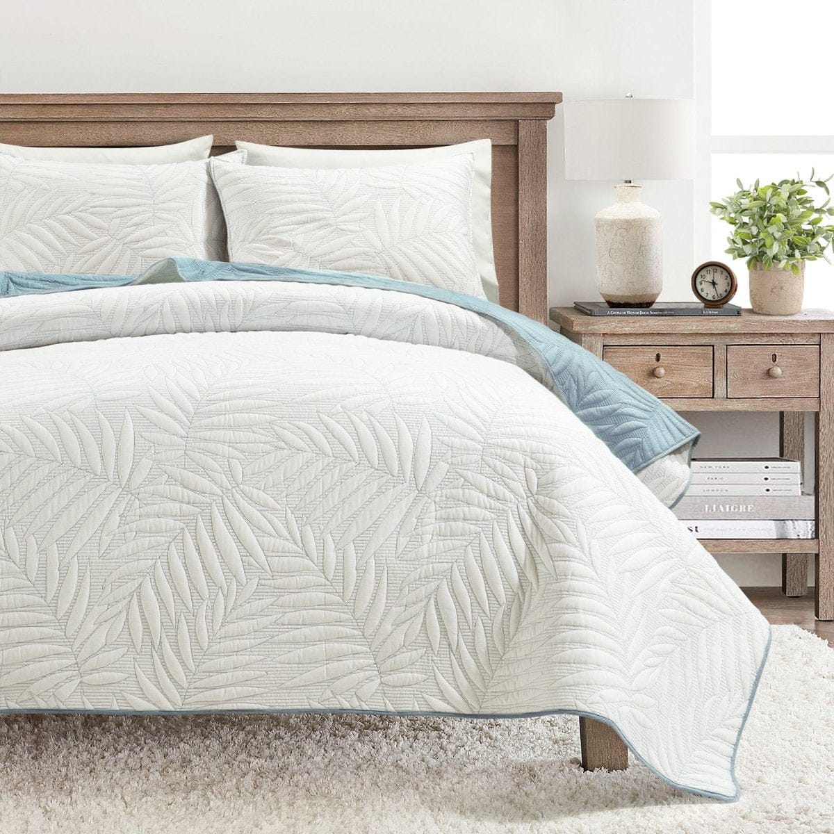 Isla Embroidered Leaf Reversible Cotton Quilt 3 Piece Set