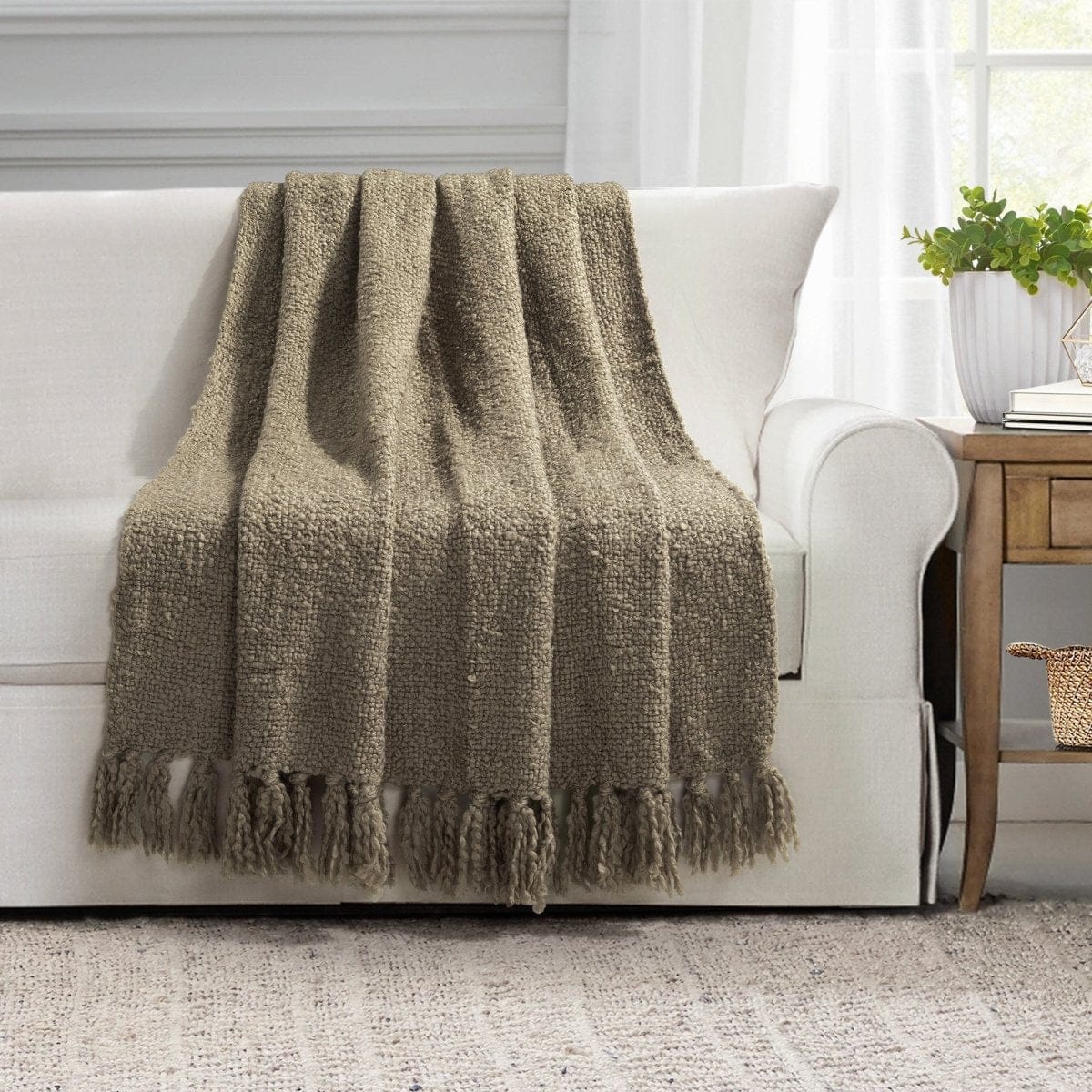 Tulum Boucle Textured Woven Fringed Throw Blanket – Tuesday Morning