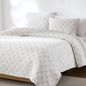 Diamond Leaf Jacquard Reversible Matelasse Coverlet Set