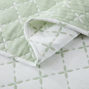 Diamond Leaf Jacquard Reversible Matelasse Coverlet Set