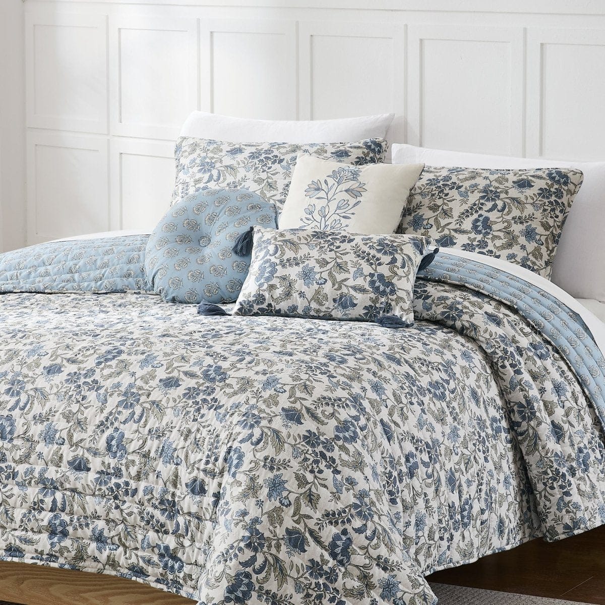 Lillian Block Print Reversible Quilt 6 Set