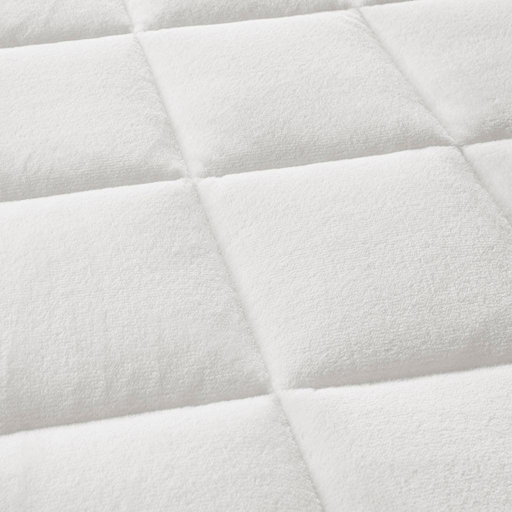 Overfilled plush hypoallergenic down alternative waterproof mattress pad