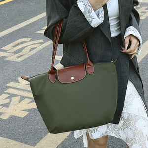 Large Classic Shoulder Handbag