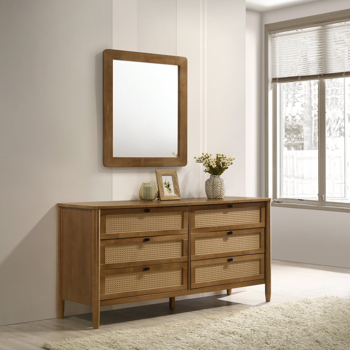 Vichy 5-Piece Rubberwood Queen Bedroom Set