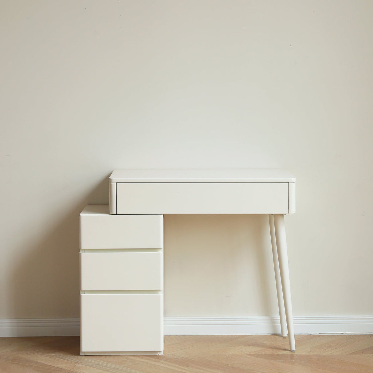 Solid Liriodendron Wood Dresser Table with Stool