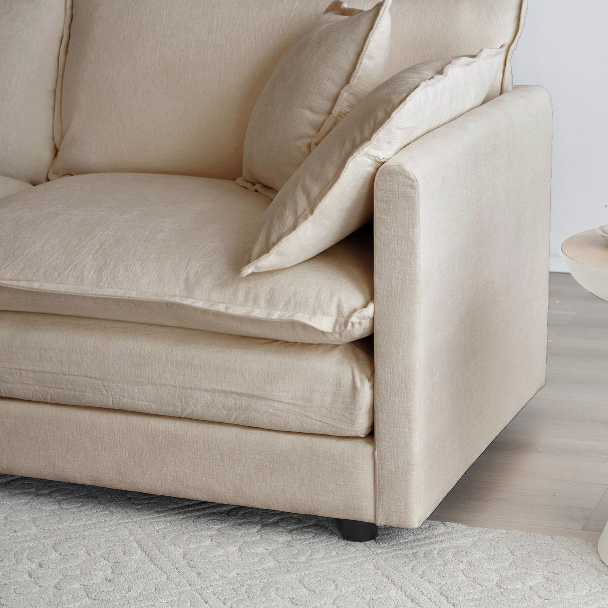 Comfort U Shaped Couch with Reversible Chaise