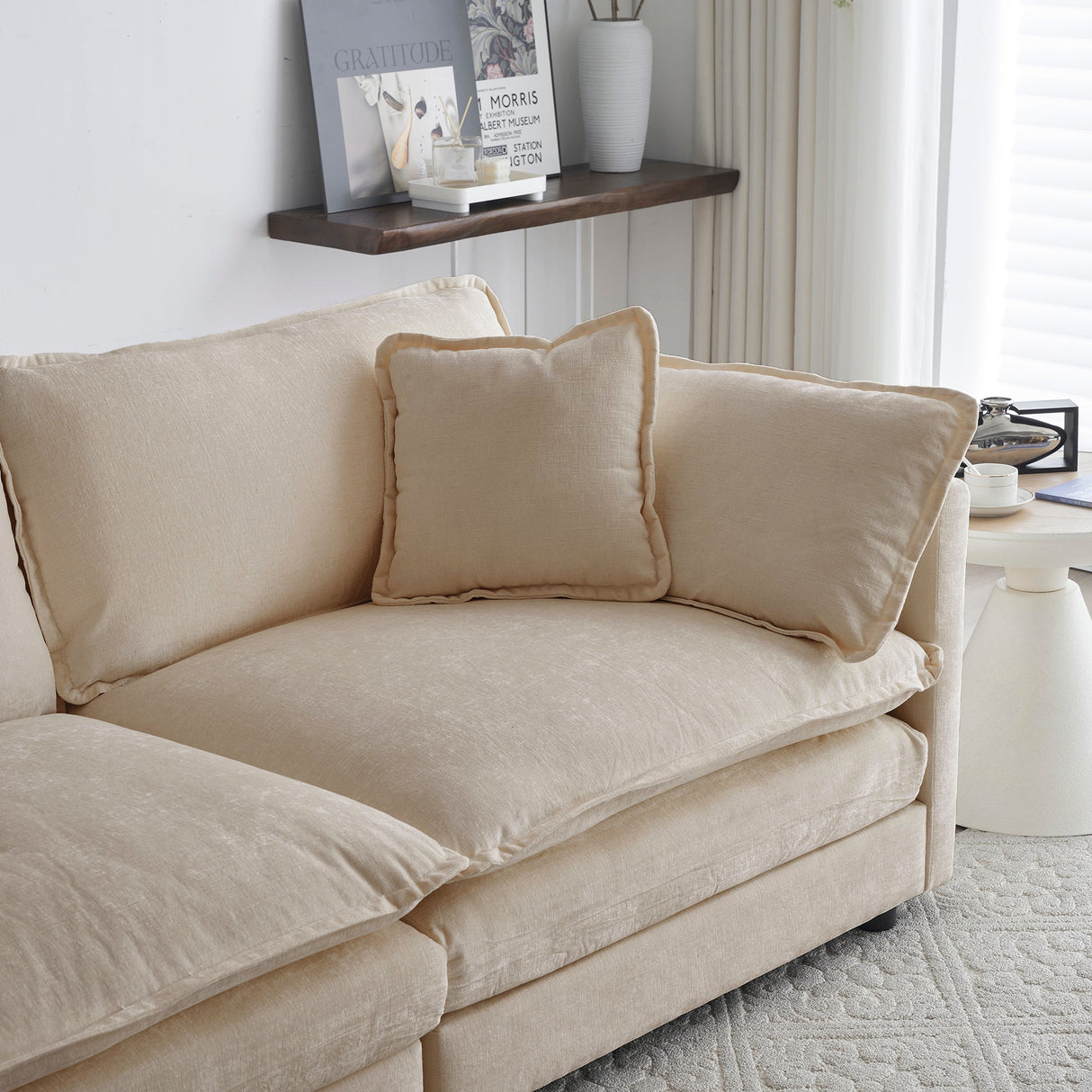 Comfort U Shaped Couch with Reversible Chaise