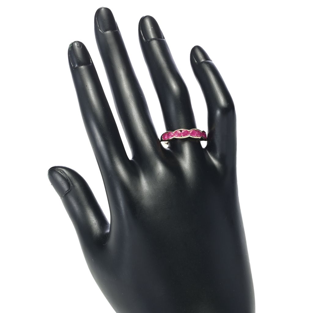 Gem Treasures 14K Gold 1.60ctw Burmese Ruby Scallop Edge Band Ring