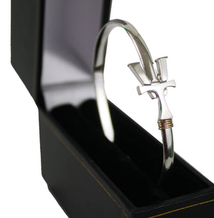 Vermont   Hook Bracelet Silver - 4mm Band - 8.5 Inch