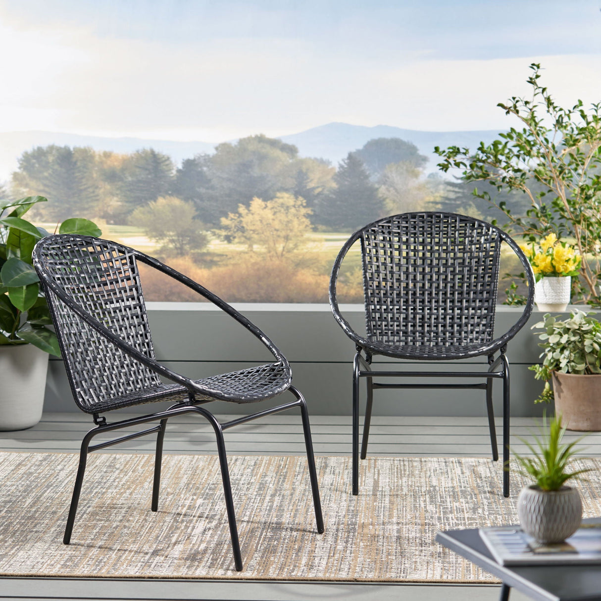 Java - Chair With Comfortable Design
