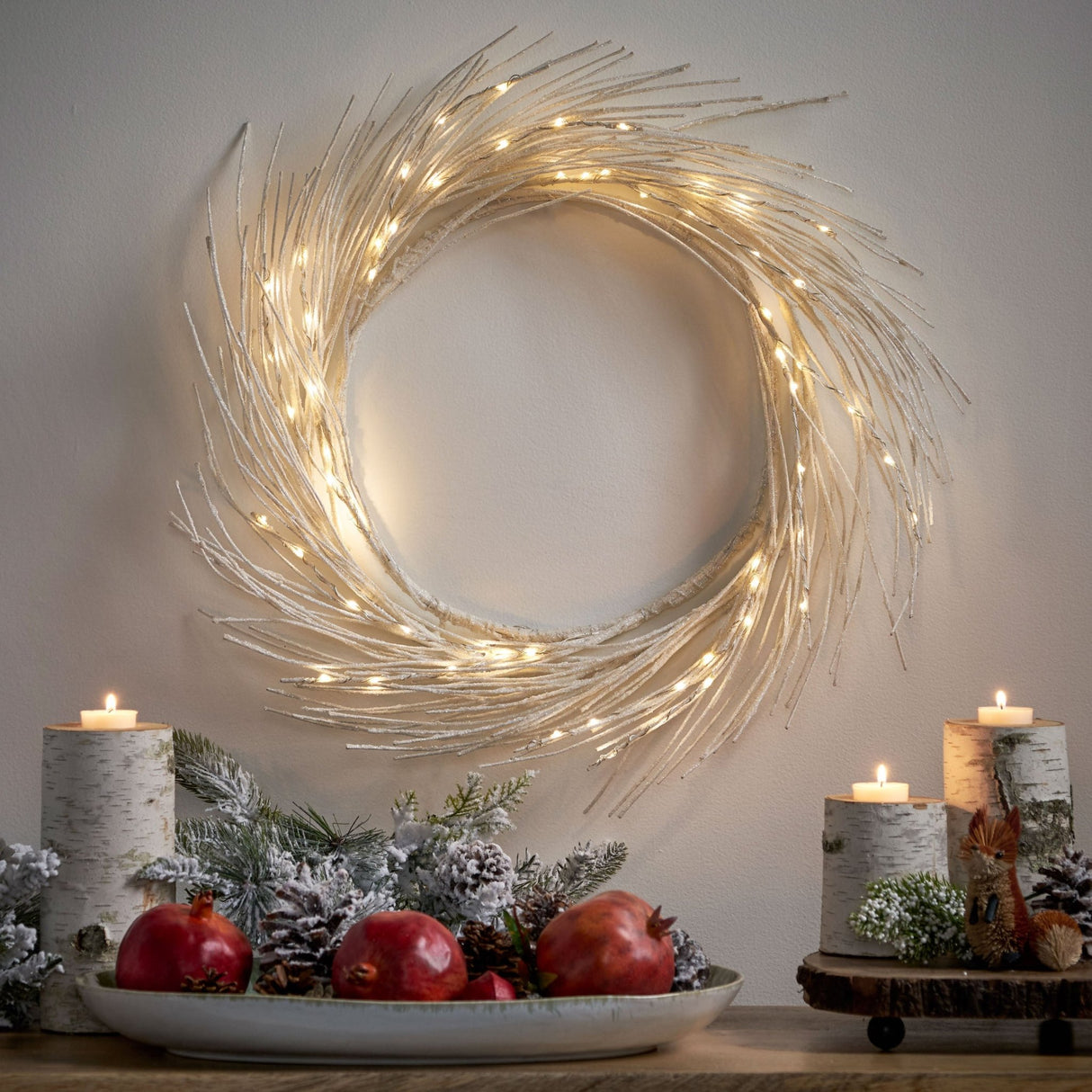 24" PAPER WREATH WITH LED LIGHTS - Tuesday Morning - Decorative Objects