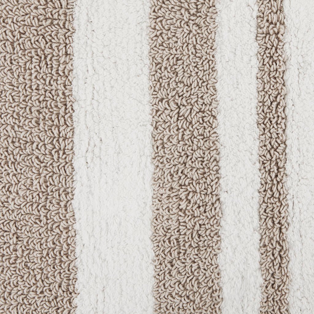 24" x 72" reversible bath rug - Tuesday Morning - Bathroom Rugs