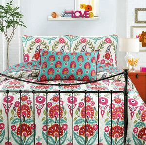 Hitchens Floral Cotton Reversible Quilt Bedding Set