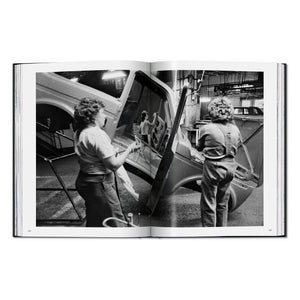 Sebastião Salgado. Workers. An Archaeology of the Industrial Age (English)
