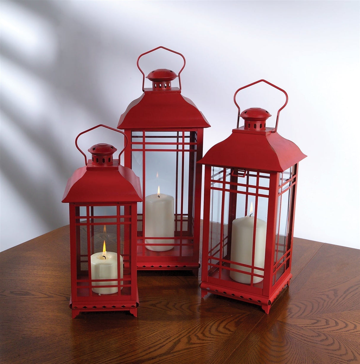 Traditional Red Metal Lantern Set of 3