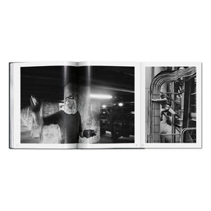 Sebastião Salgado. Workers. An Archaeology of the Industrial Age (English)