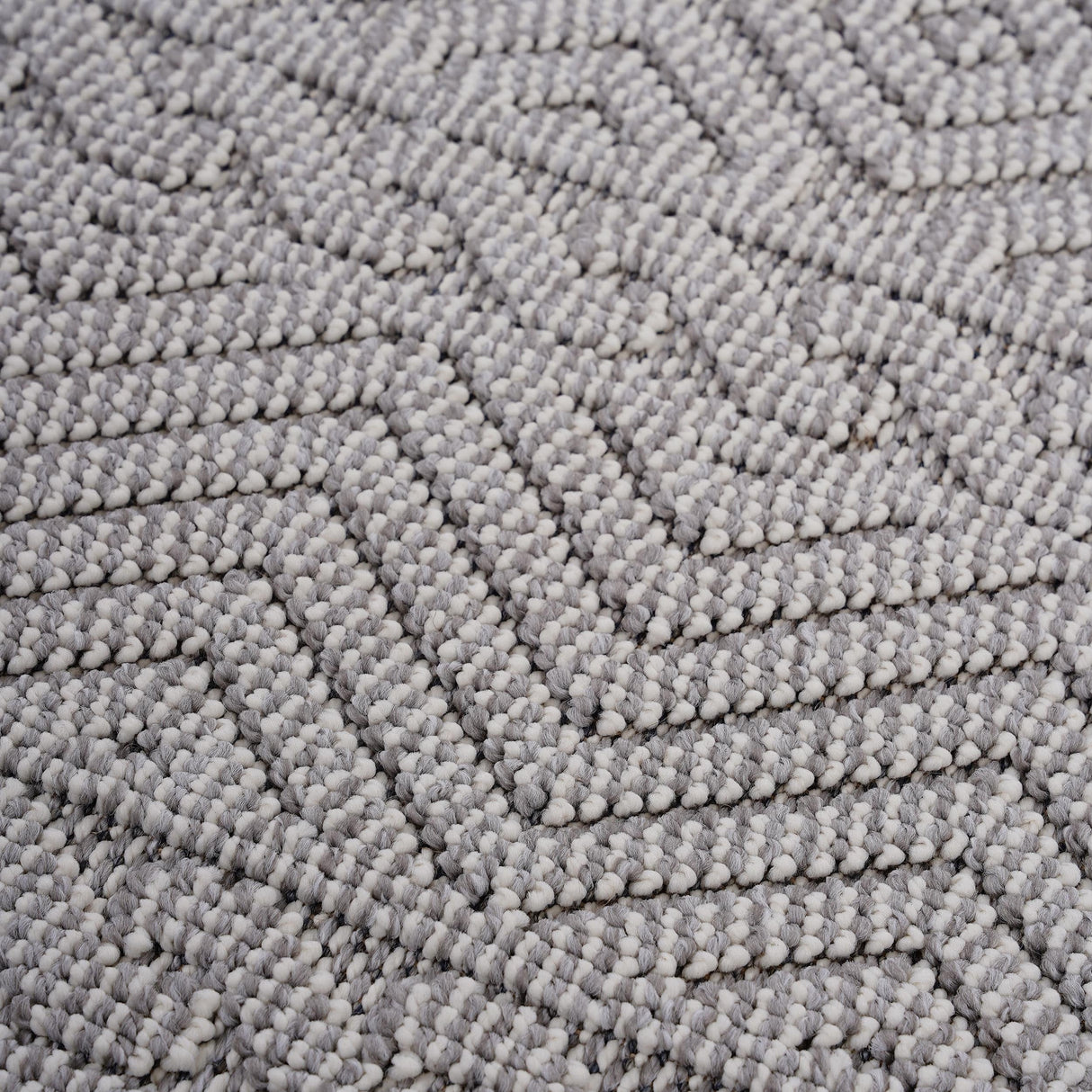 NAAR Guros Collection Geometric Indoor/Outdoor Area Rug