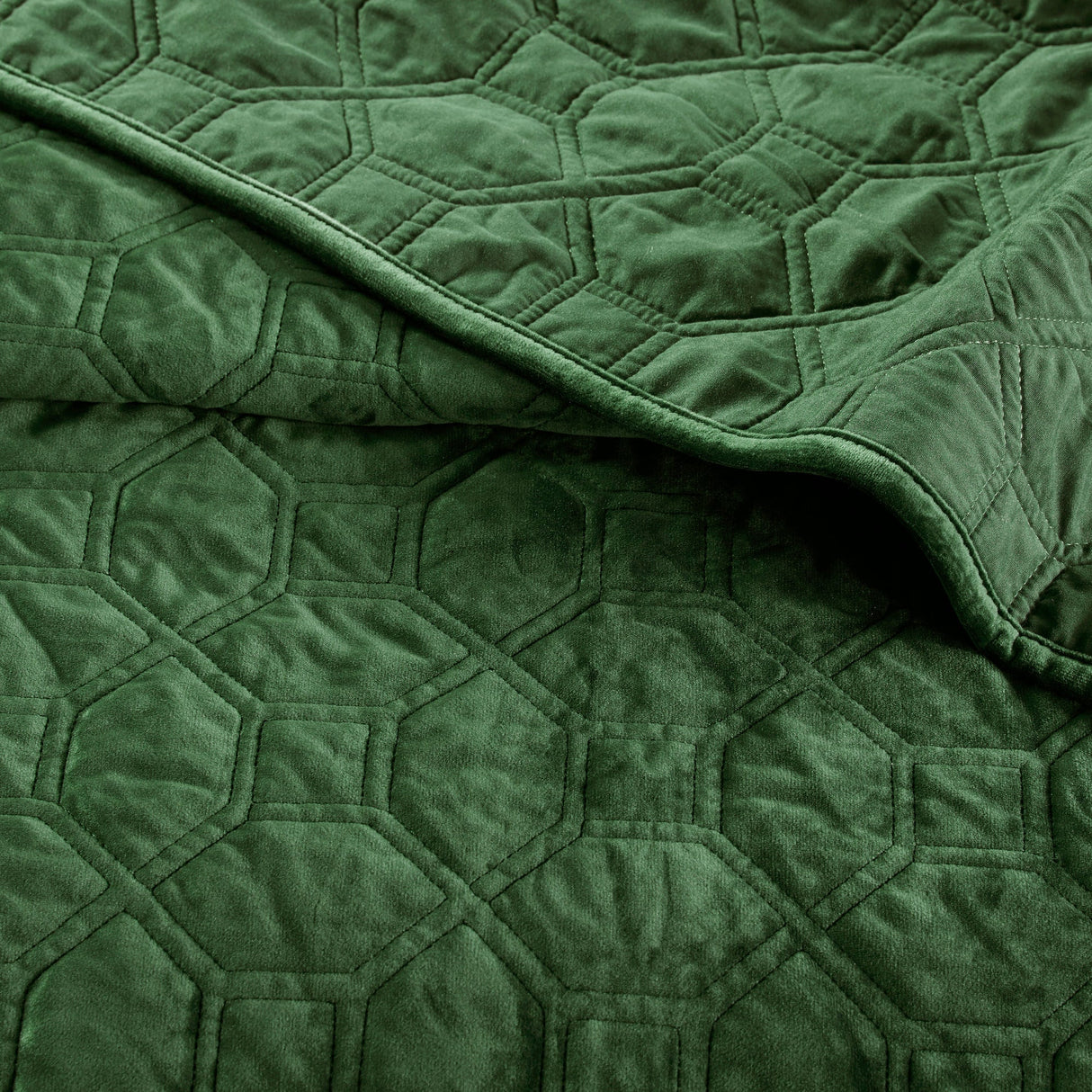 3 Piece Velvet Quilt Set