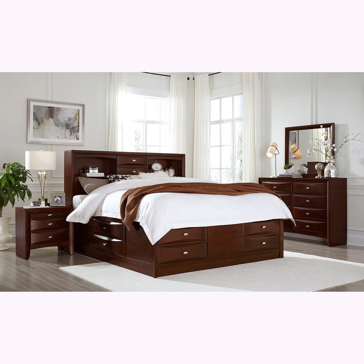 Lucille - Chest With Spacious Drawers