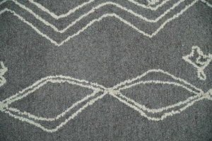 2x4 Gray and White Tribal Hand Tufted Textured Loop Area Rug