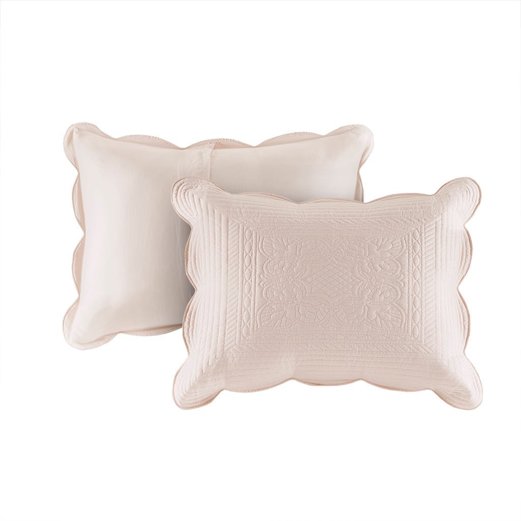 3 piece antimicrobial reversible scalloped edge quilt set queen blush - Tuesday Morning - Quilts & Comforters