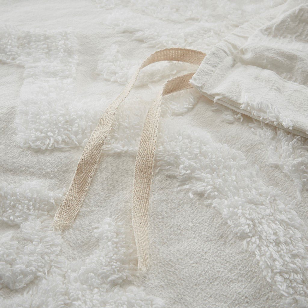 3 piece tufted cotton chenille damask duvet cover set queen - off white - Tuesday Morning - Duvet Covers