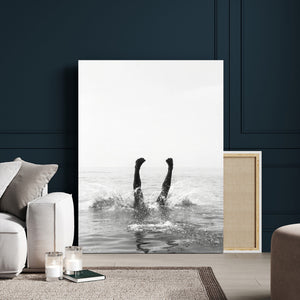 Minimal Ocean Wall Art Canvas Print – Framed Monochrome
