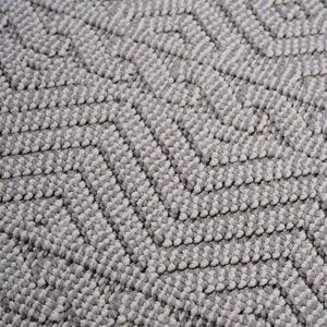 Guros - 6' X 9' Geometric Indoor / Outdoor Area Rug - White